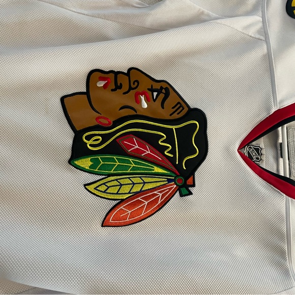 NHL retired Blackhawk Jersey - Picture 3 of 4